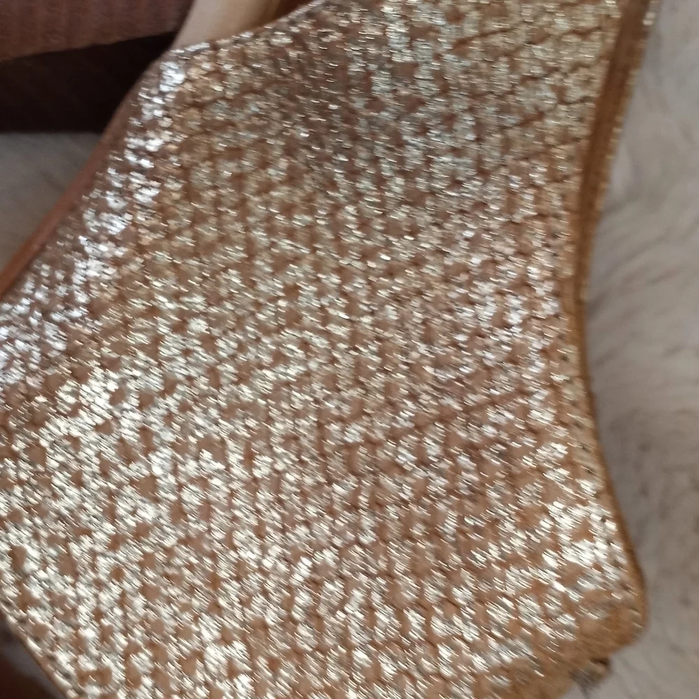 Seychelles classic metallic